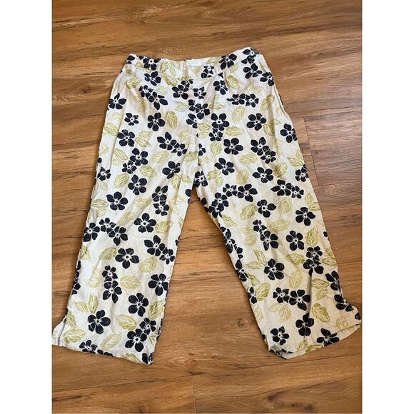Christopher & Banks Pants - Christopher and Banks Wrinkle Free Womens Size 4 Floral Linen Capris Green and N
